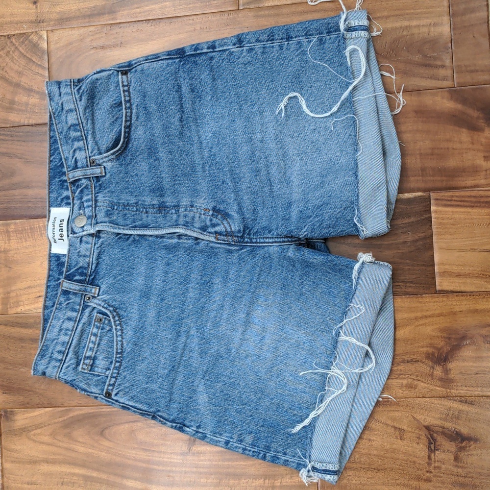 Reformation Max Mid Rise Short - Picture 2 of 6